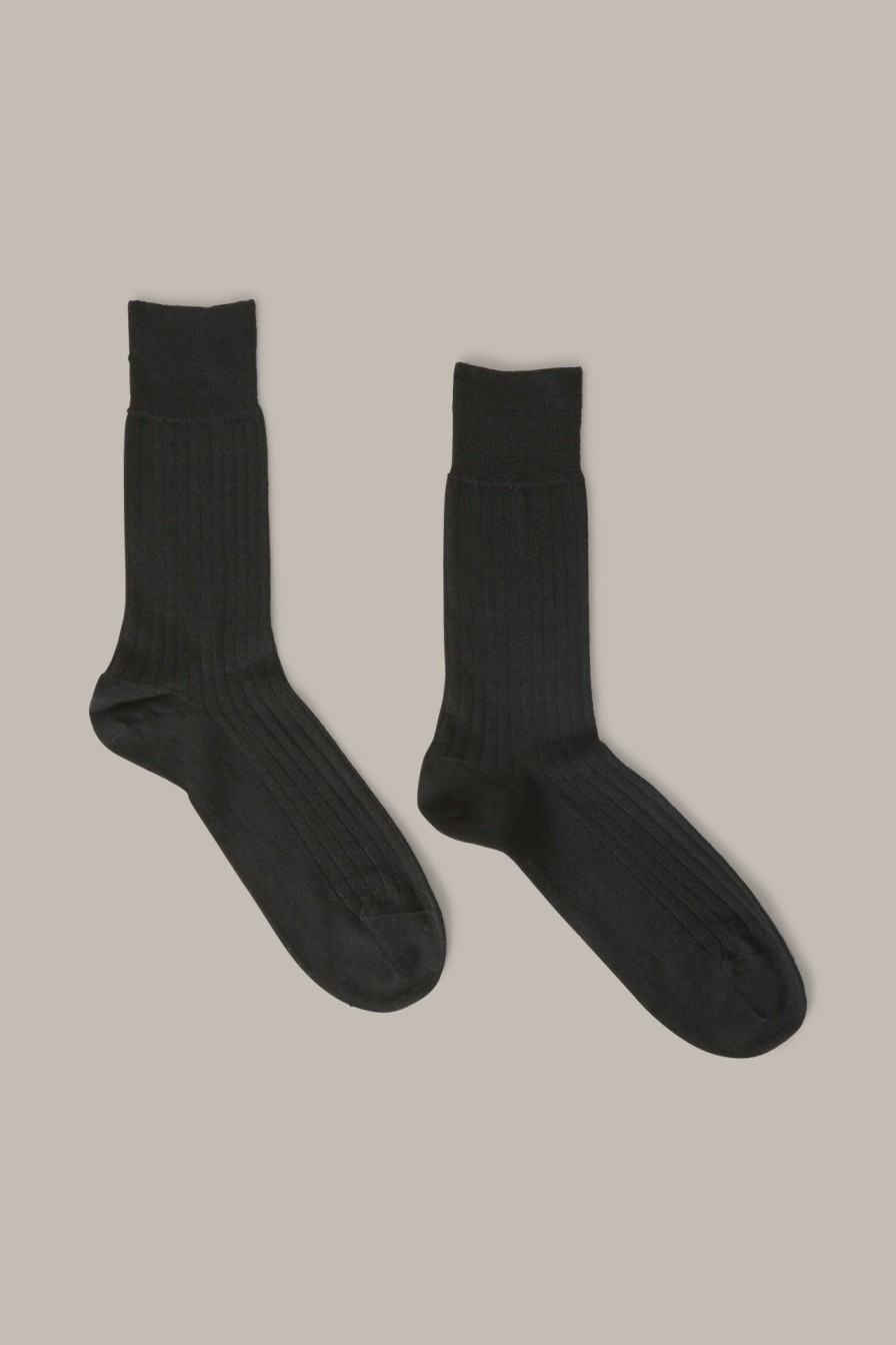 Hot Windsor Black Socks