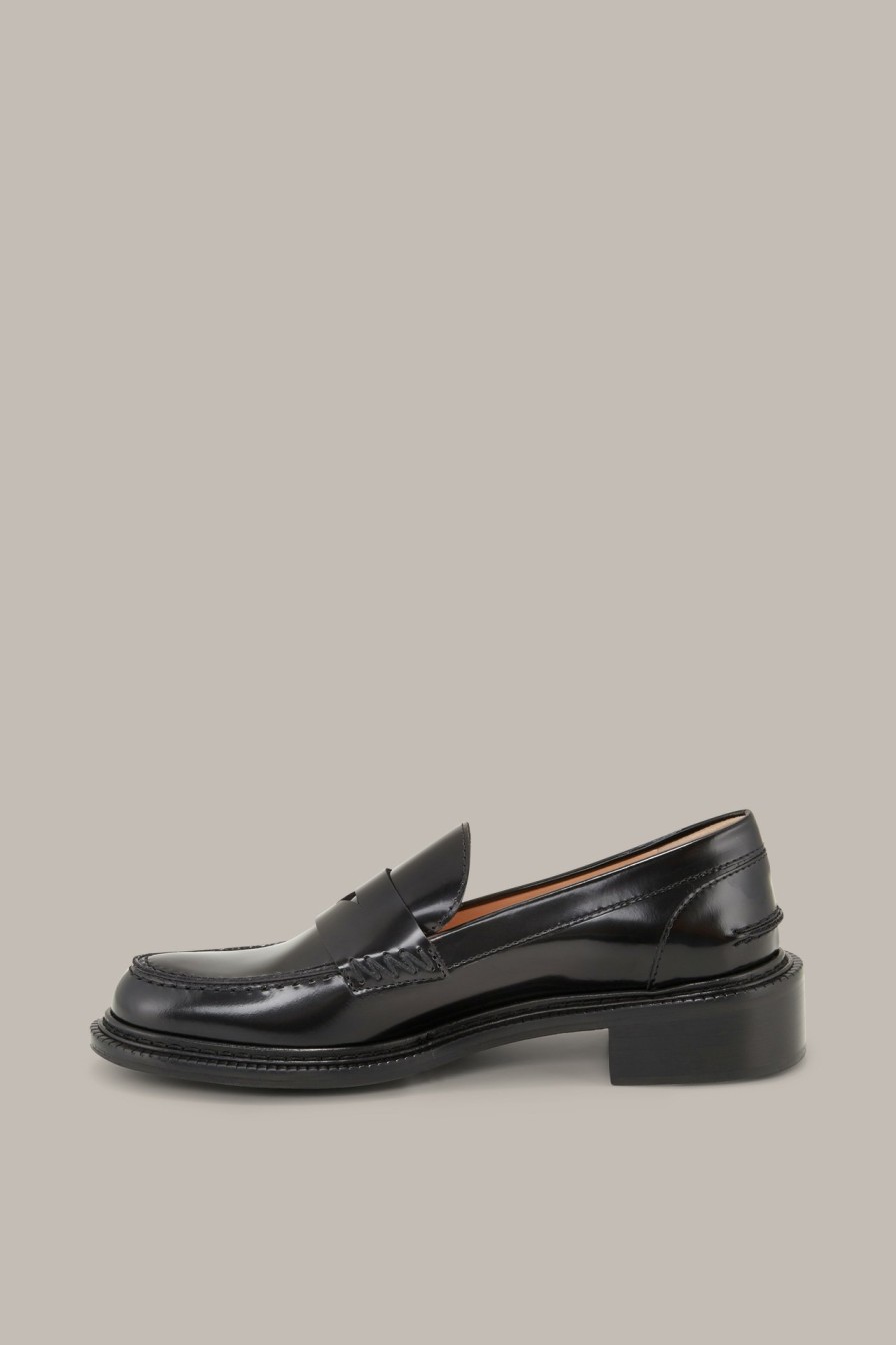 Hot Windsor Nappa Calf Leather Loafers By Unutzer In Black